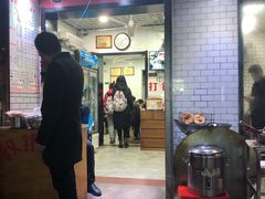 门面-覃肥叔桂林米粉(粮道街店)