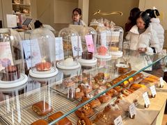 -VERIE BAKEHOUSE