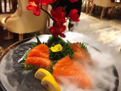 三文鱼-鸿腾国际大酒店-海鲜姿造海鲜烤肉自助餐