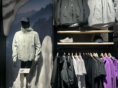 -王府井奥莱临潼小镇(临潼店)