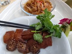 -榕树下海鲜馆(坪山路店)