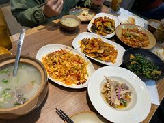 -贯贯吉·清真餐厅(浙江中路店)