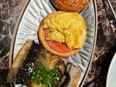 烤鳗鱼汉堡-Lets burger非常汉堡·环球风味(蓝色港湾店)