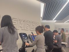 -乐刻健身(龙湖杭州紫荆天街精品店)