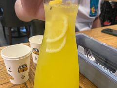 -汽车博物馆主题餐厅
