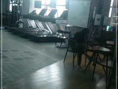 -UP健身私教馆(海岸城店)