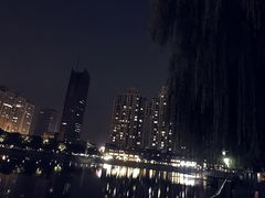 -西北湖绿化广场