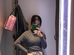 -URBAN REVIVO(欢乐海岸购物中心店)