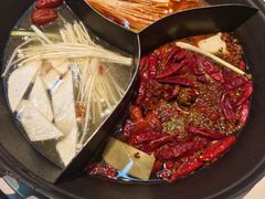 -贰回巷火锅馆(钟楼店)