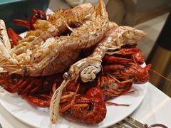 -金马门国际美食百汇(珞喻路店)