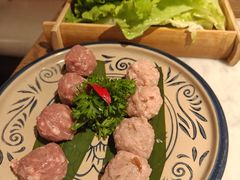 -尚尚仙·酸汤猪手·猪肚鸡火锅(华联万柳购物中心店)