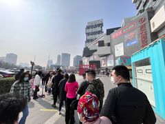 -资和信百货商场