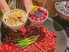 -萍姐火锅·公路夜市(武汉首店)