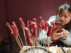 -虾弄弄海派小龙虾·牛羊蝎子火锅