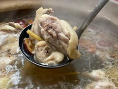 连州果园鸡-威邵鸡煲(西华路总店)