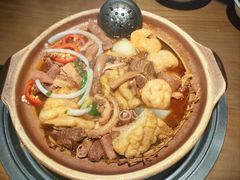 -蔡婶牛腩牛杂煲(长安万科店)