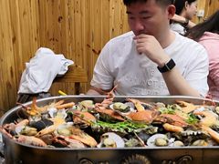 -老东镇啤酒屋海鲜加工·蒸汽海鲜·海鲜烧烤(台东店)