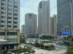 -香格里拉鱼跃地中海西餐厅·牛排披萨