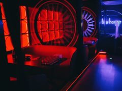 -古吉拉酒吧·蒲seven蹦