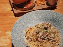 -三勾JJJ Burger&Coffee(梅溪湖店)