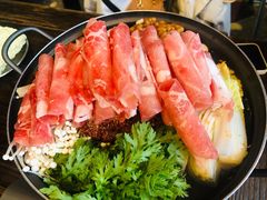 部队锅-MI WU FACTORY米屋美食工厂餐厅(绿地店)