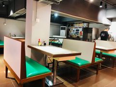 -七爷清汤腩·港式茶餐厅(世博店)