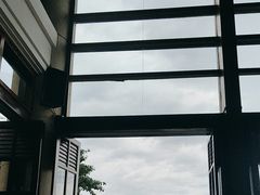-亚龙湾喜来登·美景台大堂吧