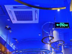 -老板恋上鱼(恒隆广场店)