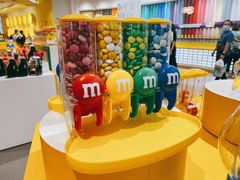 -m豆巧克力世界(上海世茂广场店)