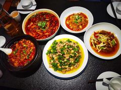 -万重锦·人文川菜馆(骡马市店)