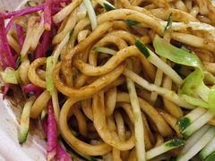 -黑八私房老北京炸酱面