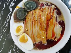 -何老二卤汁凉粉