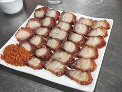 脆皮香猪-邹胖哥好好吃餐馆(荔波美食街店)