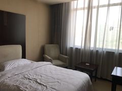 -陕西华浮宫酒店(未央湖公园店)