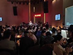 -TZ House音乐现场(来福士中心店)