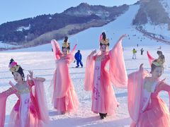 -辽阳弓长岭温泉滑雪场