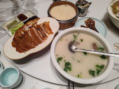 -梅利汴京烤鸭•开封豫菜地标店(东司门店)