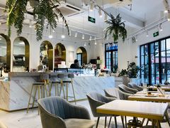 -Fridi Patisserie Cafe