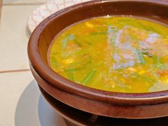 -阿瓦山寨·湘菜现炒·剁椒鱼头王(咸阳总店)