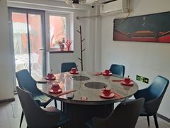 -毛辣果·贵州红酸汤牛肉火锅(西单店)