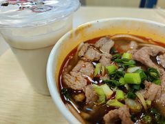 生烫鲜牛肉粉-江三王记牛杂馆(总店)