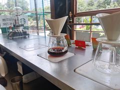 靠窗位-sugarman espresso素饮糖人高新咖啡工厂