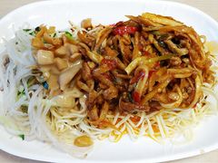 鱼香肉丝冷面-王家沙点心店(西康路店)