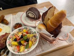 -Dough&Joe团憩(瑞虹天地月亮湾店)