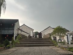 -鲁镇