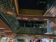 -瑞虹新天地月亮湾