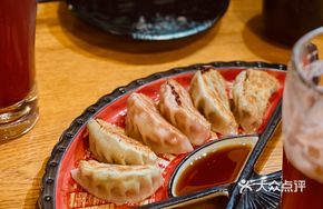 Large-Leaf Pan-Fried Dumplings