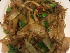 -刘胖子家常菜·蹄花焖藕(中南店)