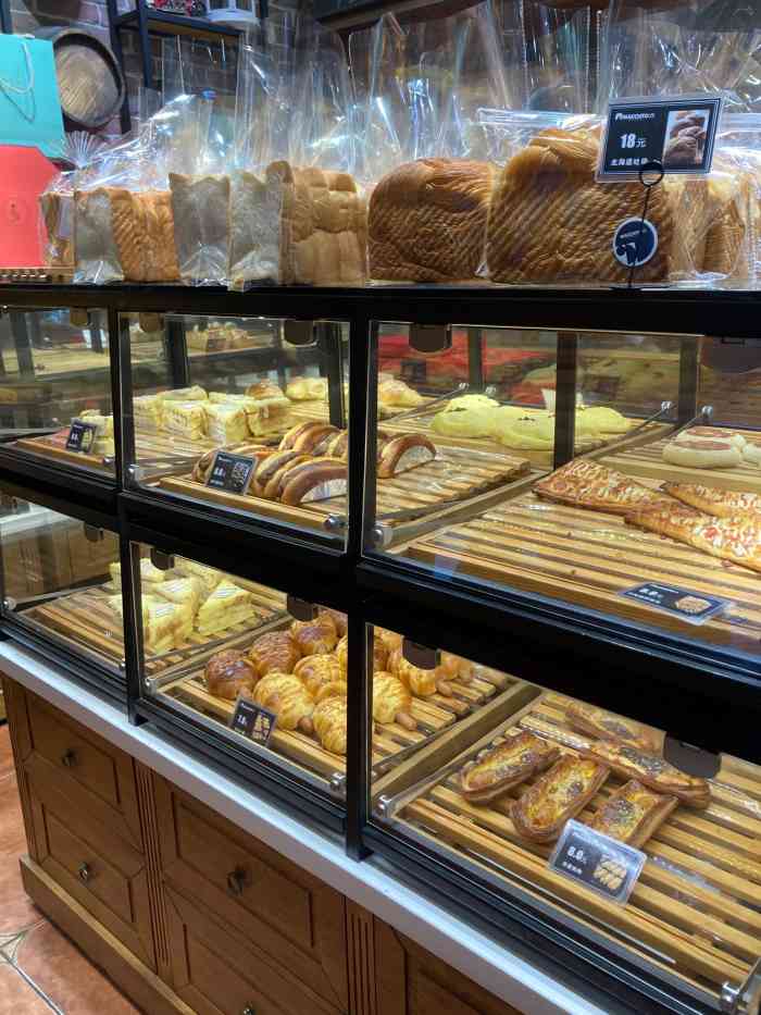 玛奇朵味(湖山美地)-"位于伟东幸福之城一期,步行街门头,妹妹说.