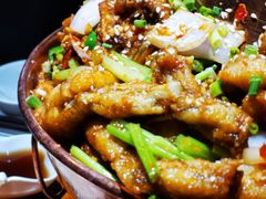 -渝胖子老城区炭火蛙锅(临城店)